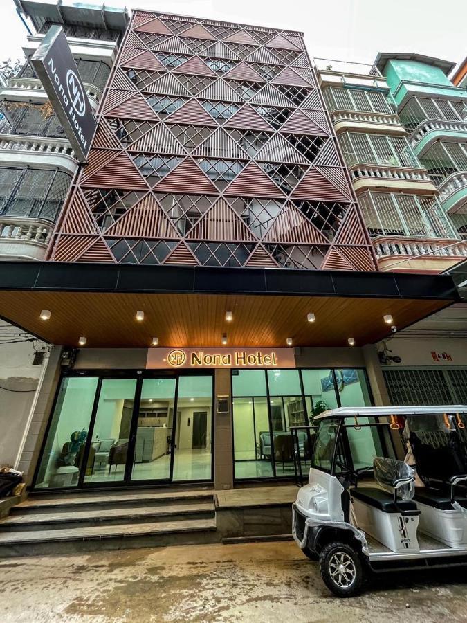 Nona Hotel, Bangkok Makkasan Bagian luar foto
