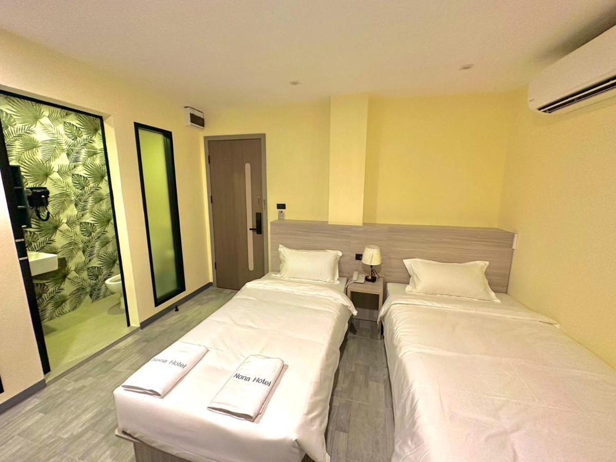 Nona Hotel, Bangkok Makkasan Bagian luar foto