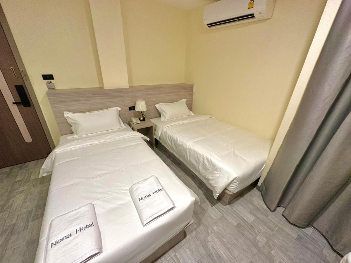 Nona Hotel, Bangkok Makkasan Bagian luar foto