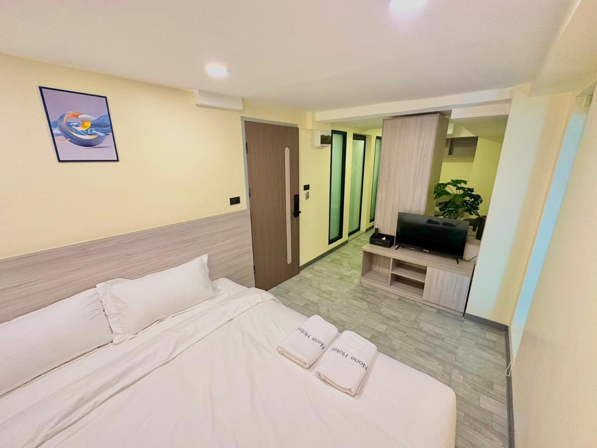 Nona Hotel, Bangkok Makkasan Bagian luar foto