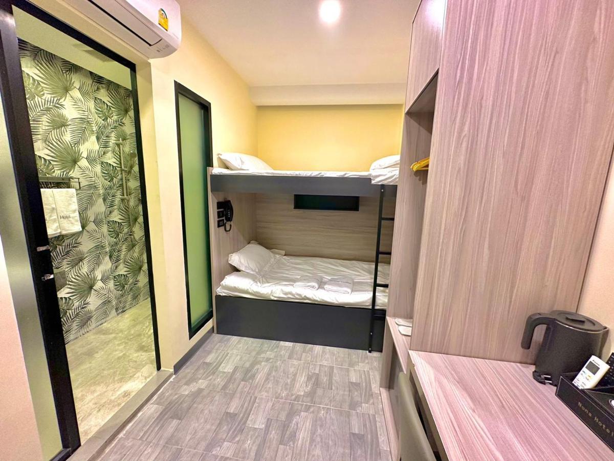 Nona Hotel, Bangkok Makkasan Bagian luar foto